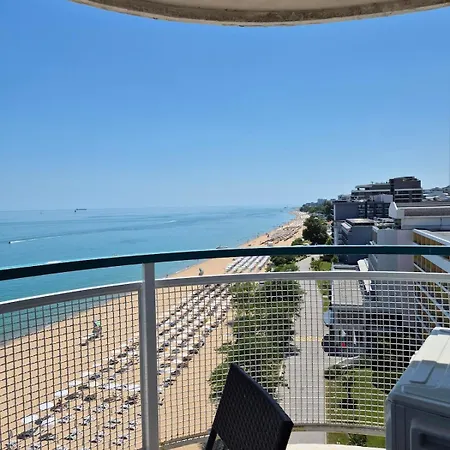 Direkt Am 2 Mit Panorama Meerblick Apartment Varna